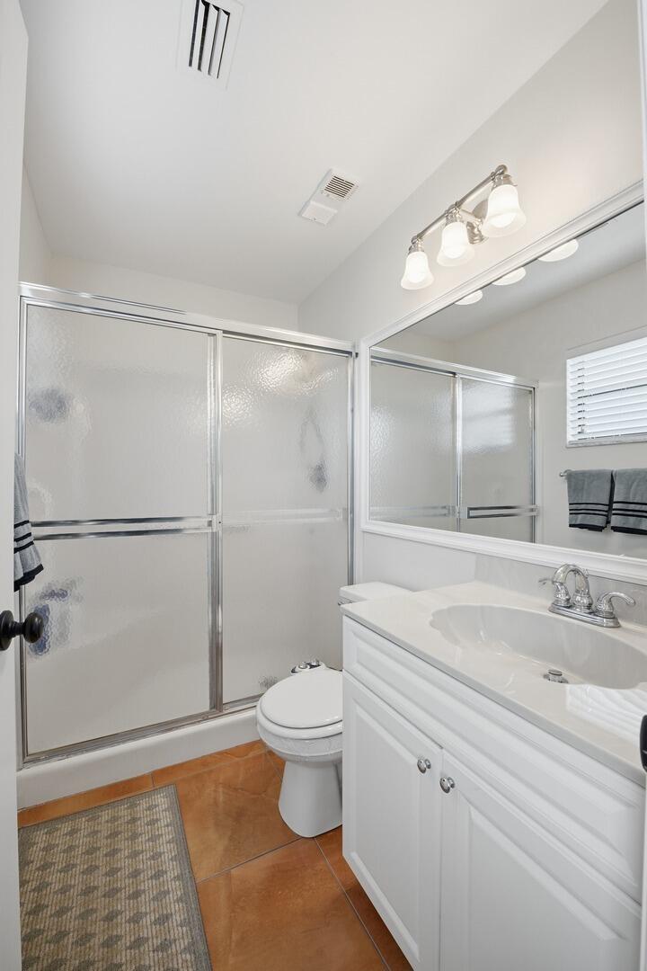 4542 Lucerne Lakes Boulevard E 206