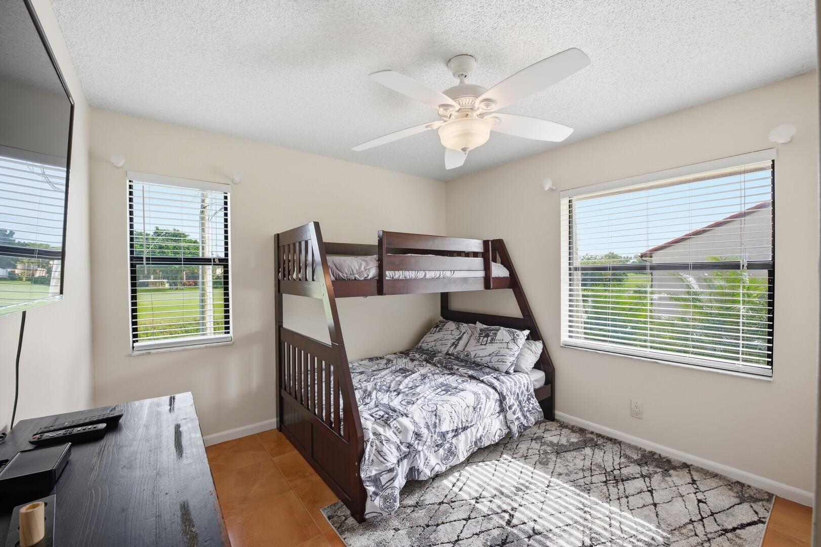 4542 Lucerne Lakes Boulevard E 206