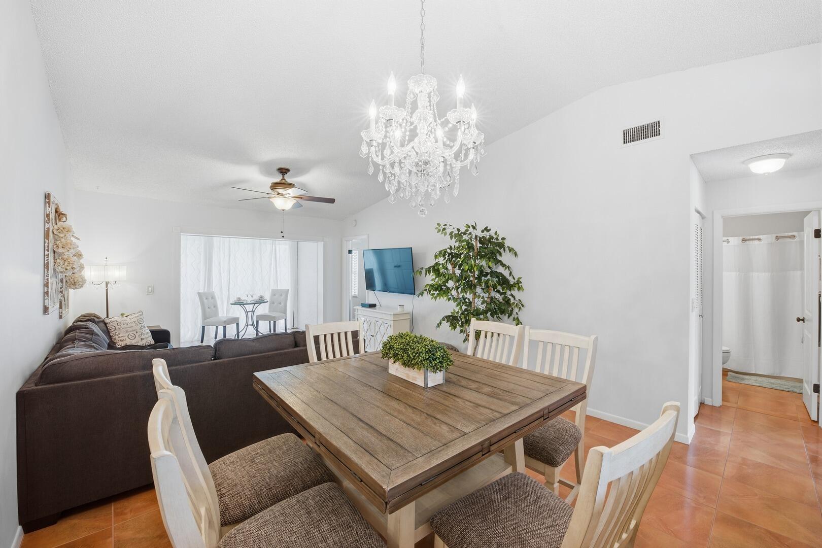 4542 Lucerne Lakes Boulevard E 206