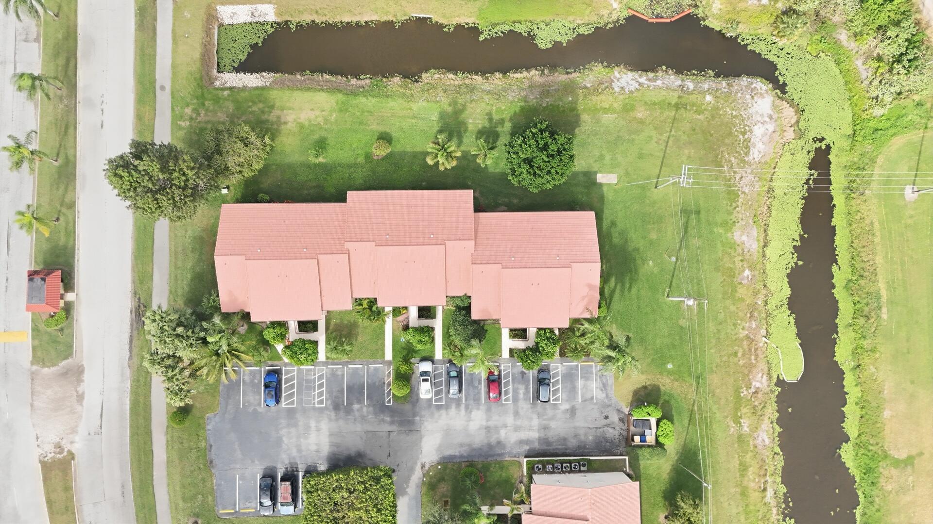 4542 Lucerne Lakes Boulevard E 206