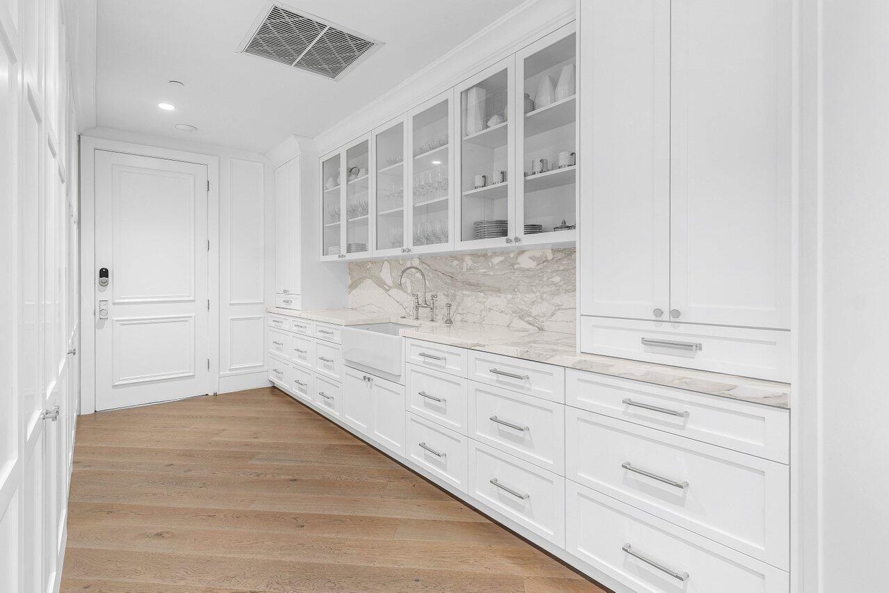 7383 Orangewood Lane 501