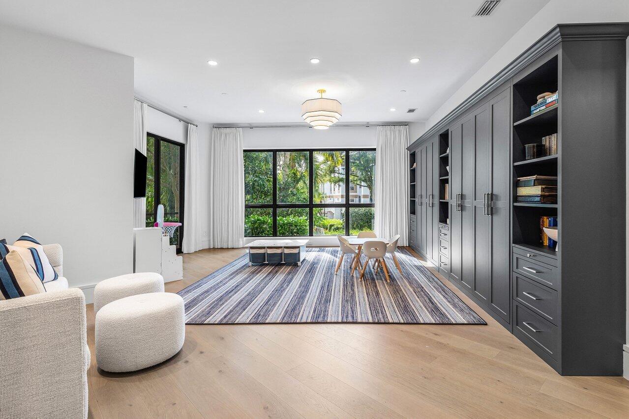 7383 Orangewood Lane 501