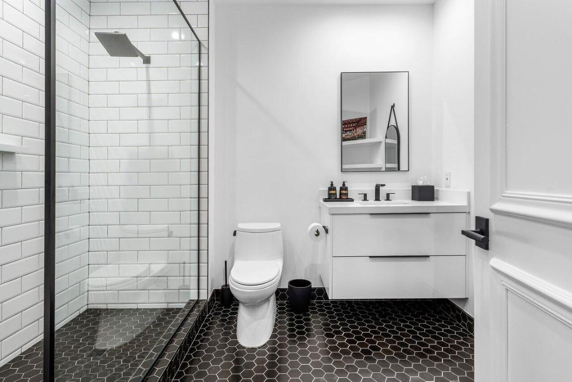 7383 Orangewood Lane 501