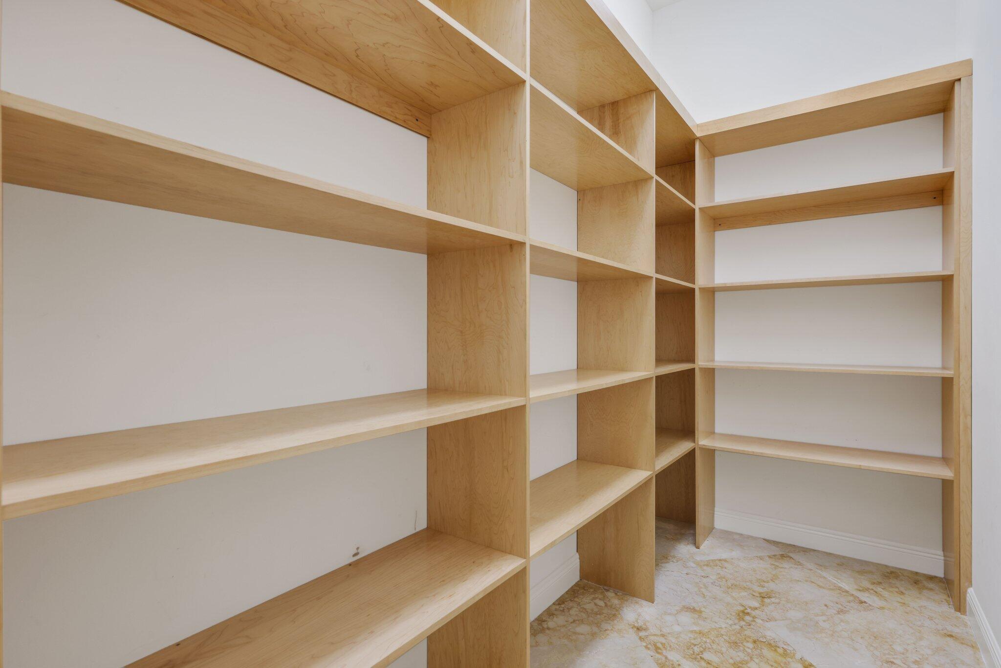 5752 Vintage Oaks Circle