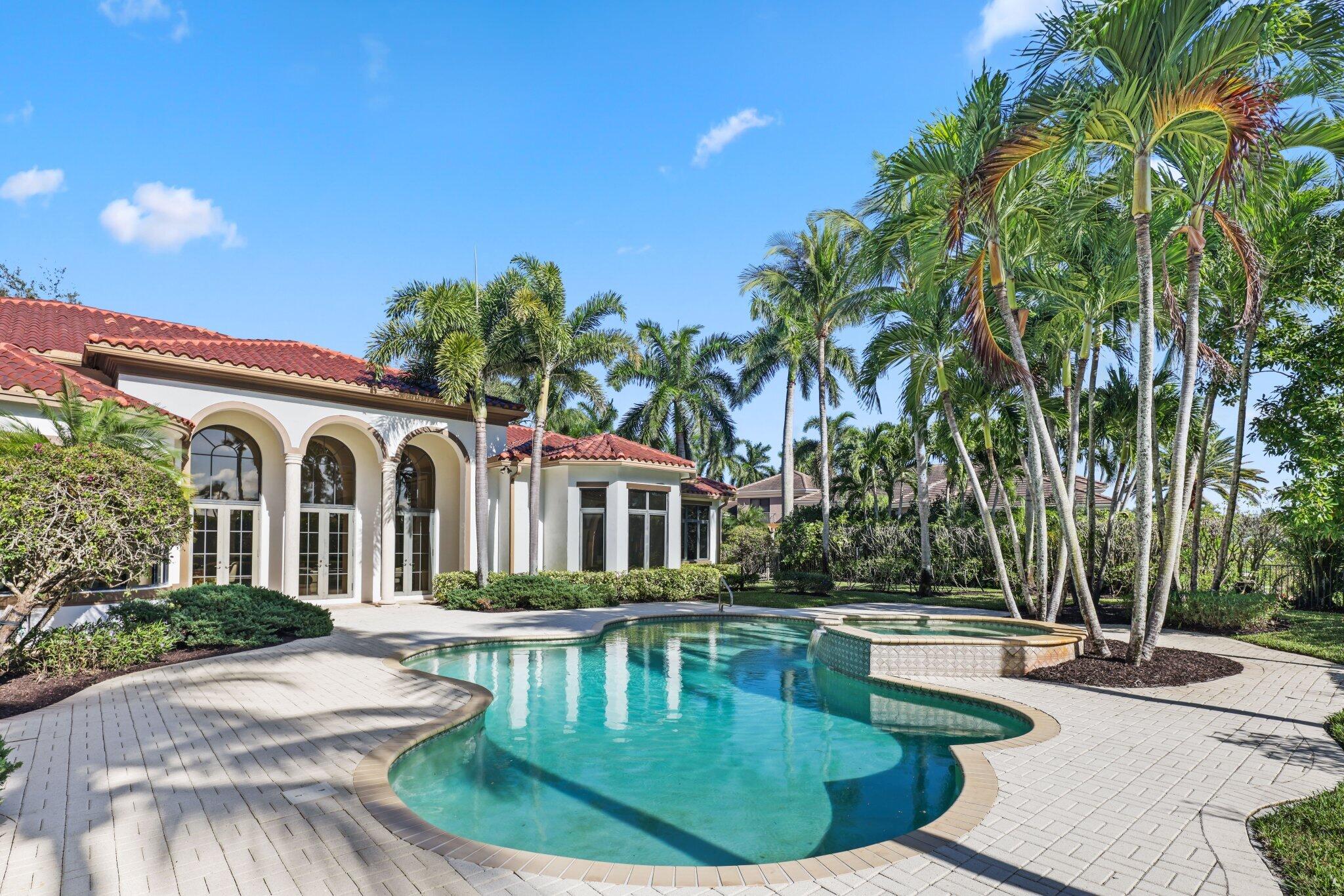 5752 Vintage Oaks Circle
