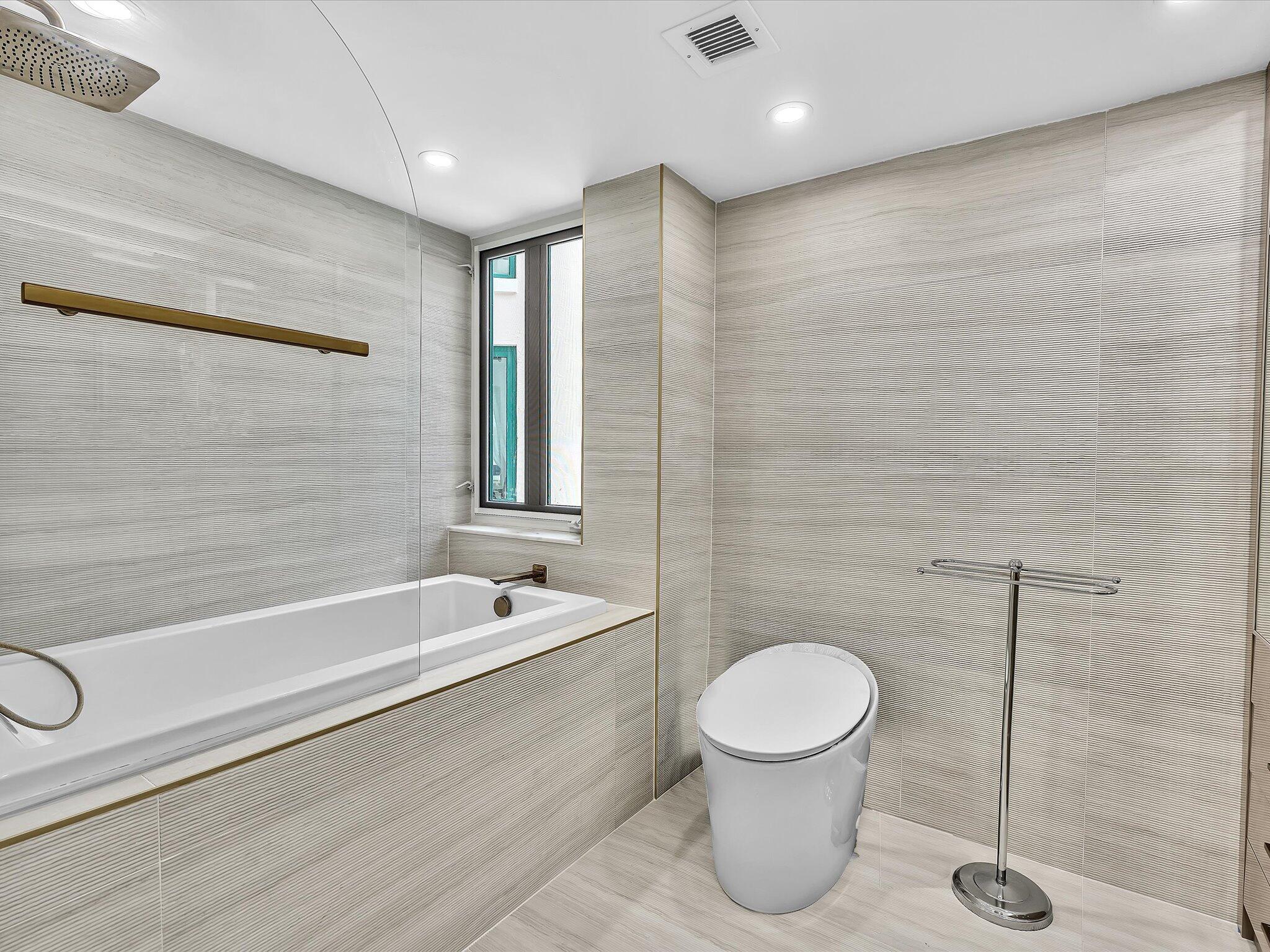 120 SE 5th Avenue 225