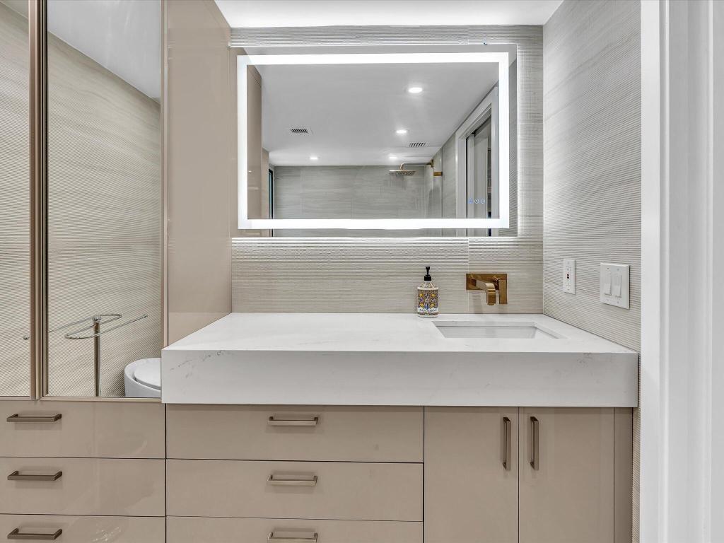 120 SE 5th Avenue 225