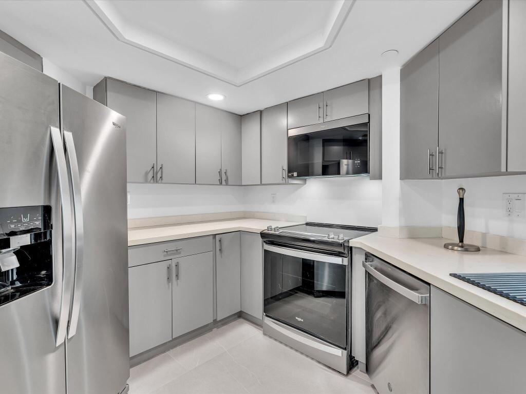 120 SE 5th Avenue 225