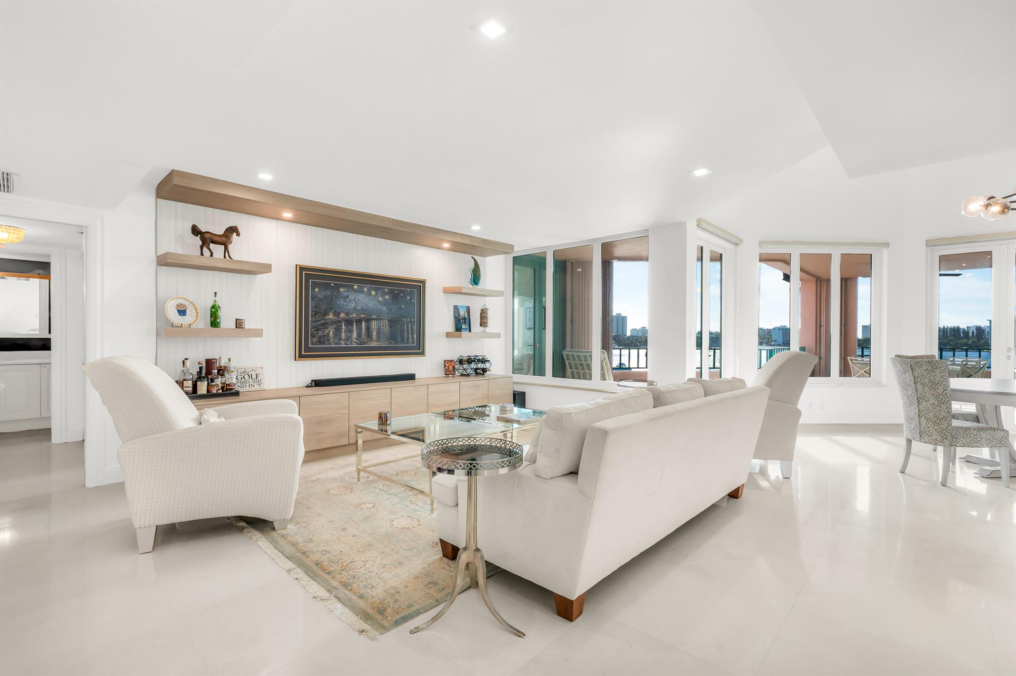 140 SE 5th Avenue Ph50