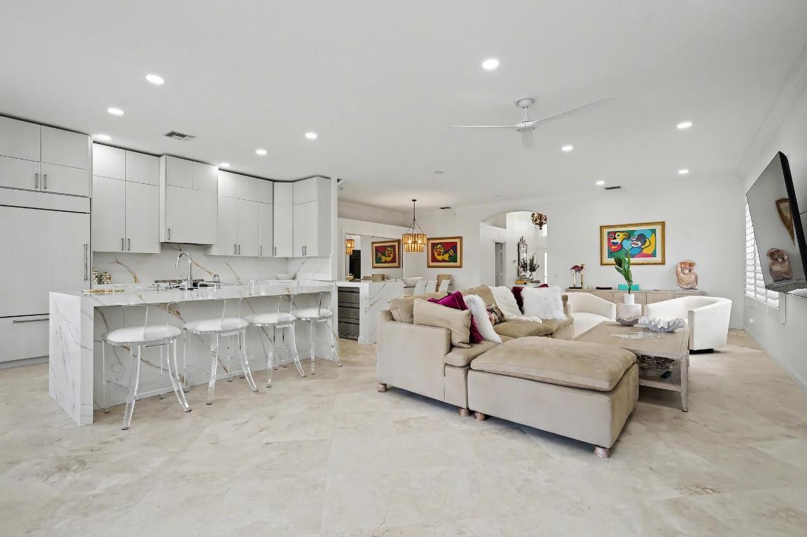 6416 Punta Rosa Drive