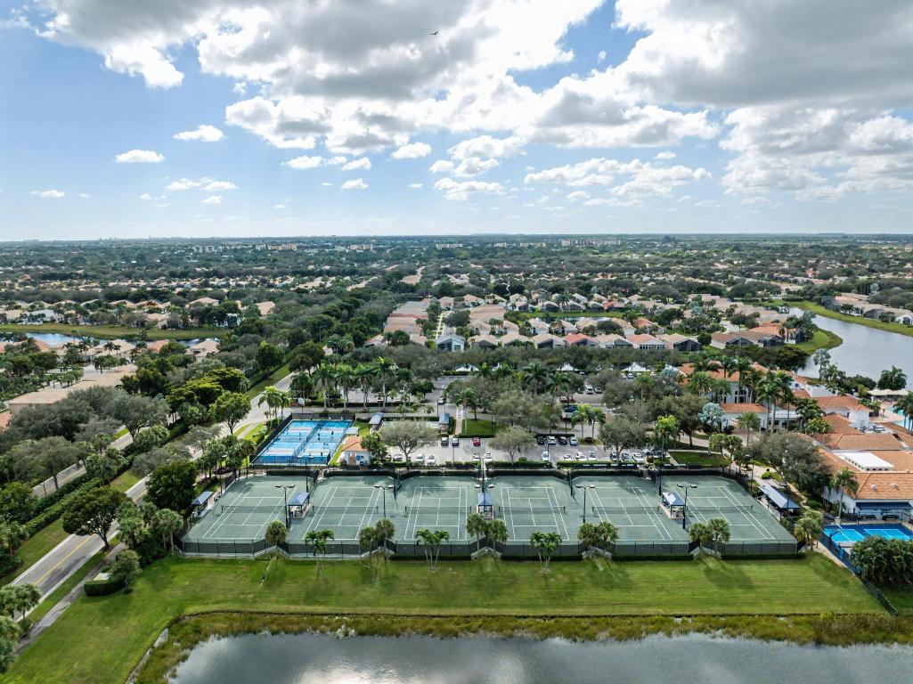 6416 Punta Rosa Drive