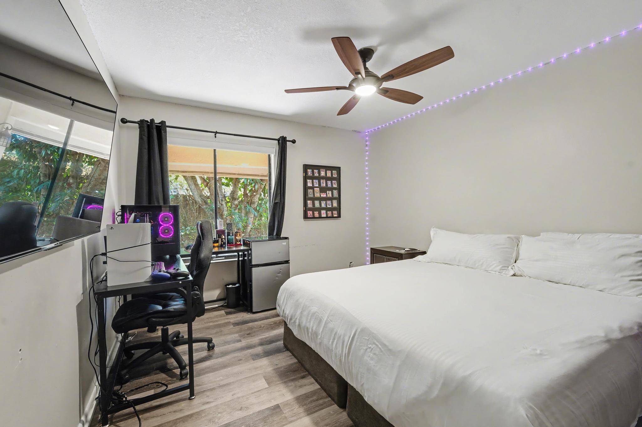 7855 Stanway Place W