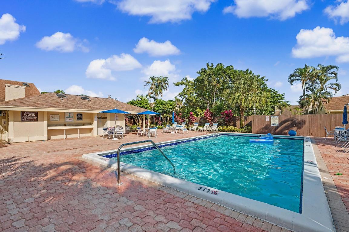 7855 Stanway Place W