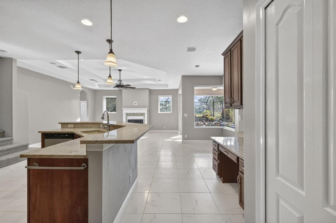 7405 Brunswick Circle