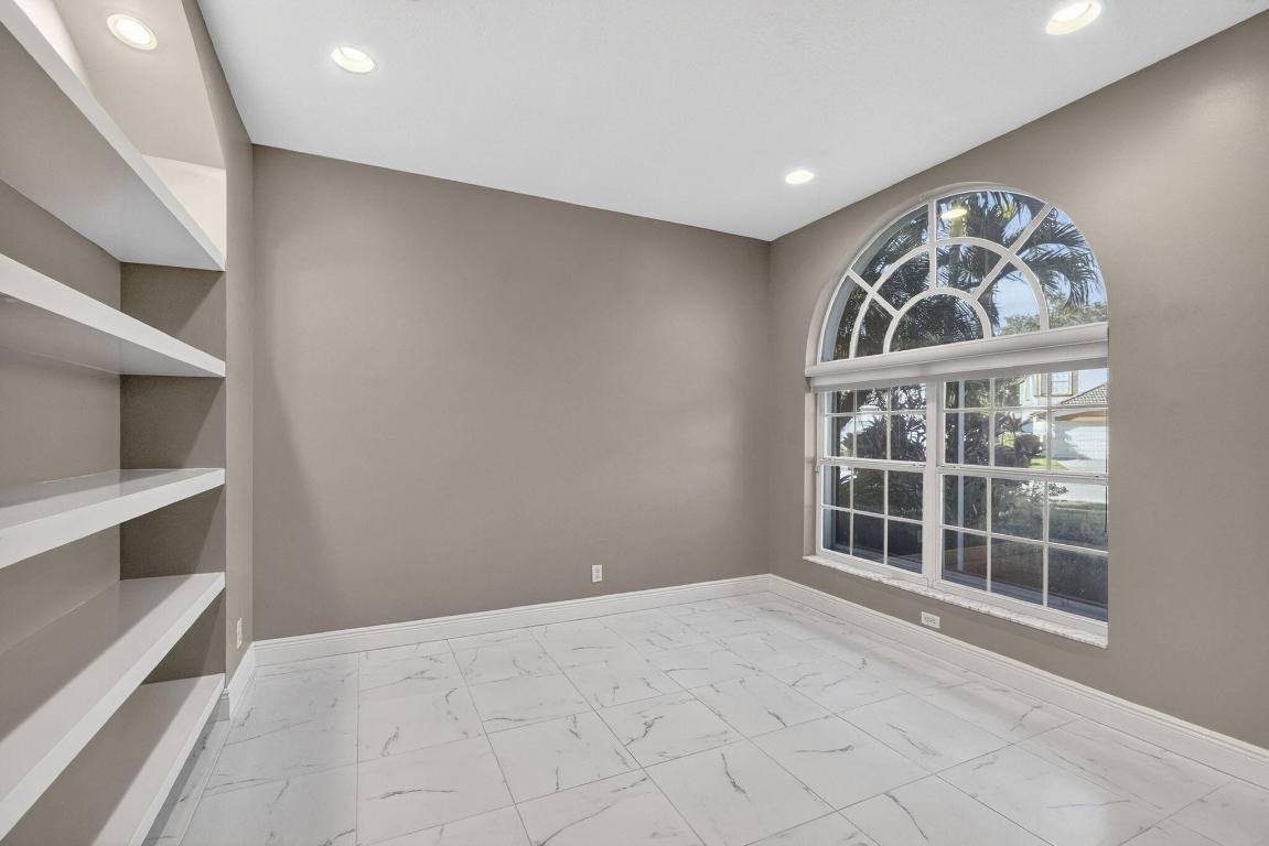 7405 Brunswick Circle