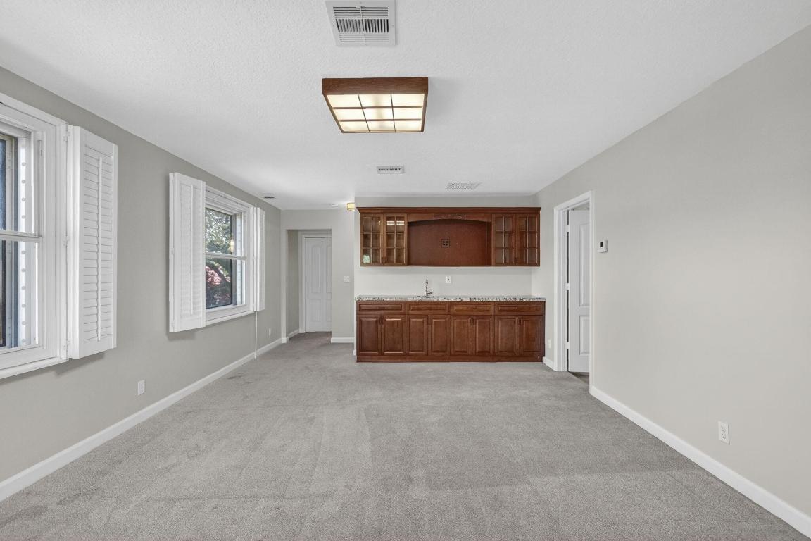 7405 Brunswick Circle