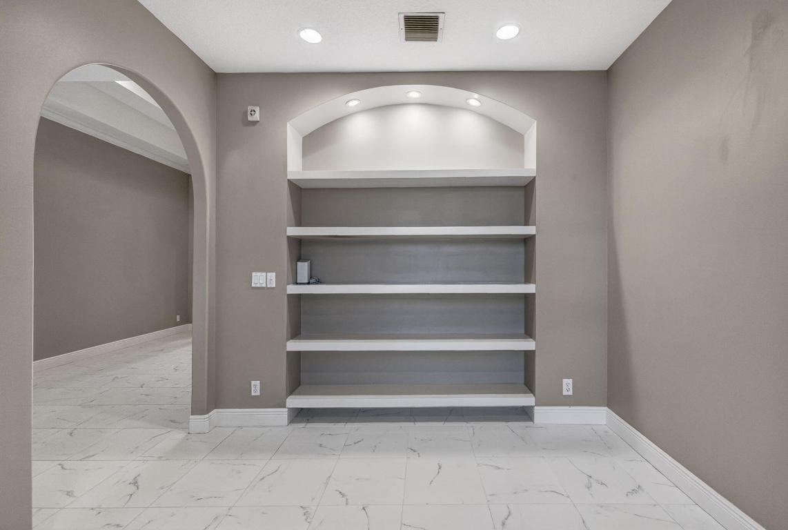 7405 Brunswick Circle