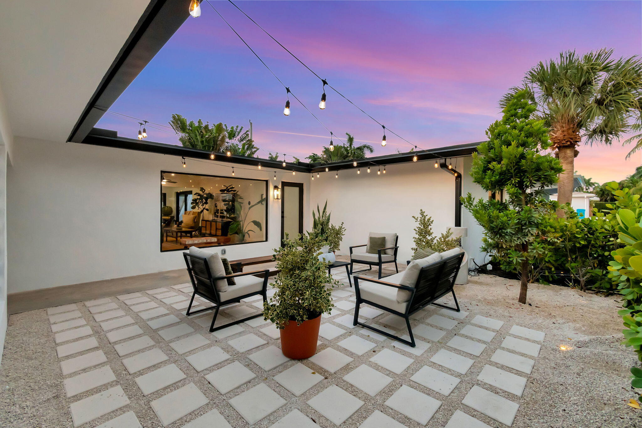 625 Las Palmas Park