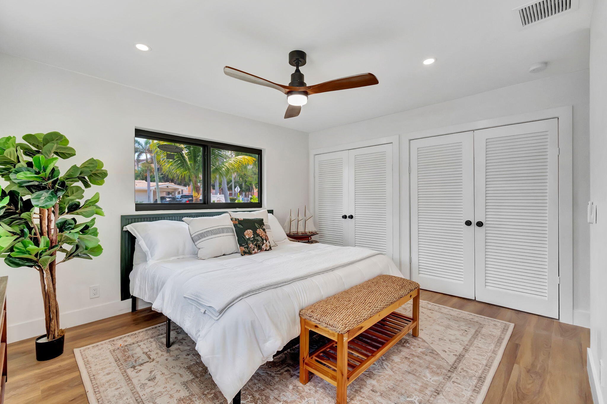 625 Las Palmas Park