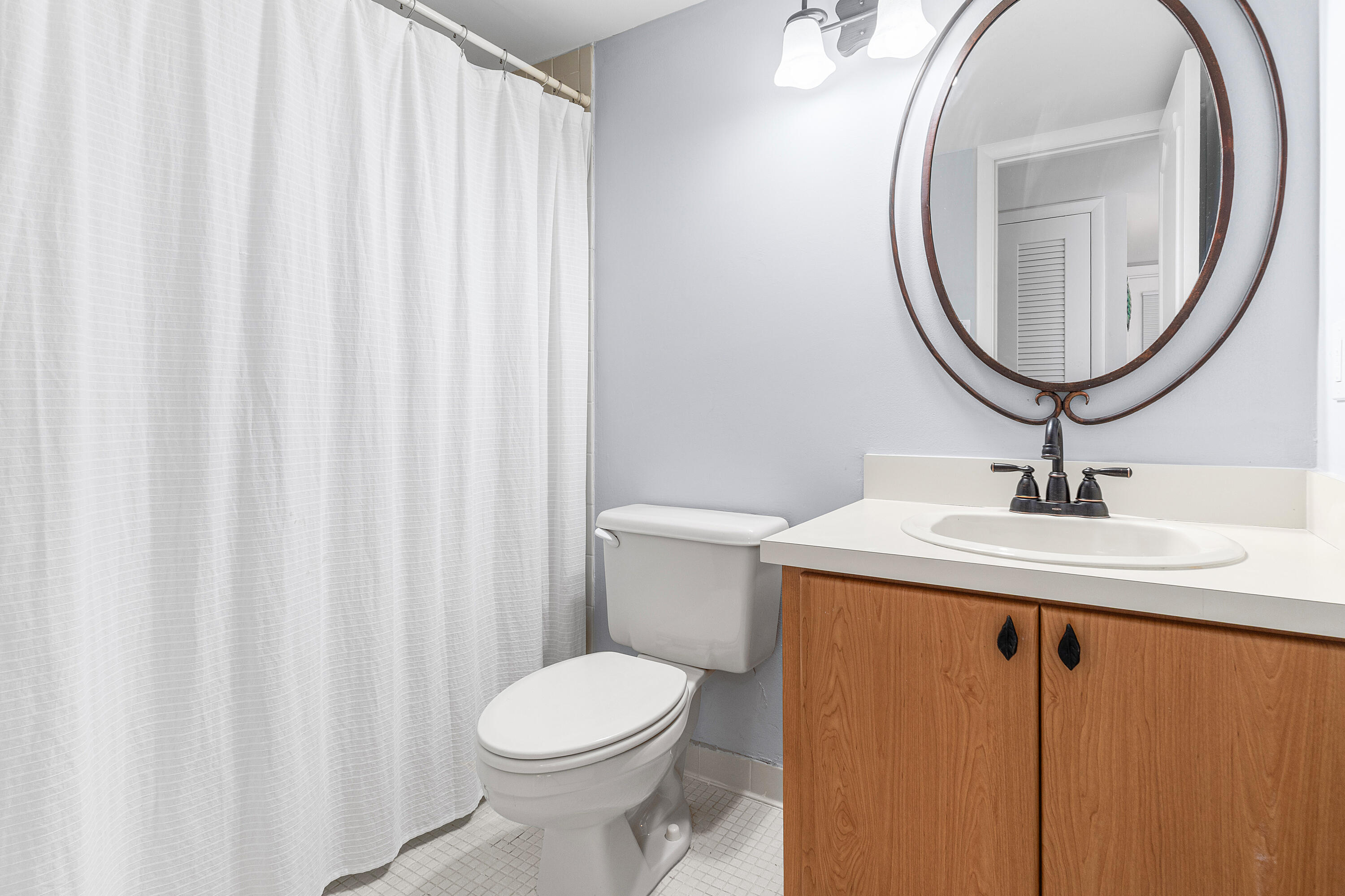 2525 Florida Boulevard 133