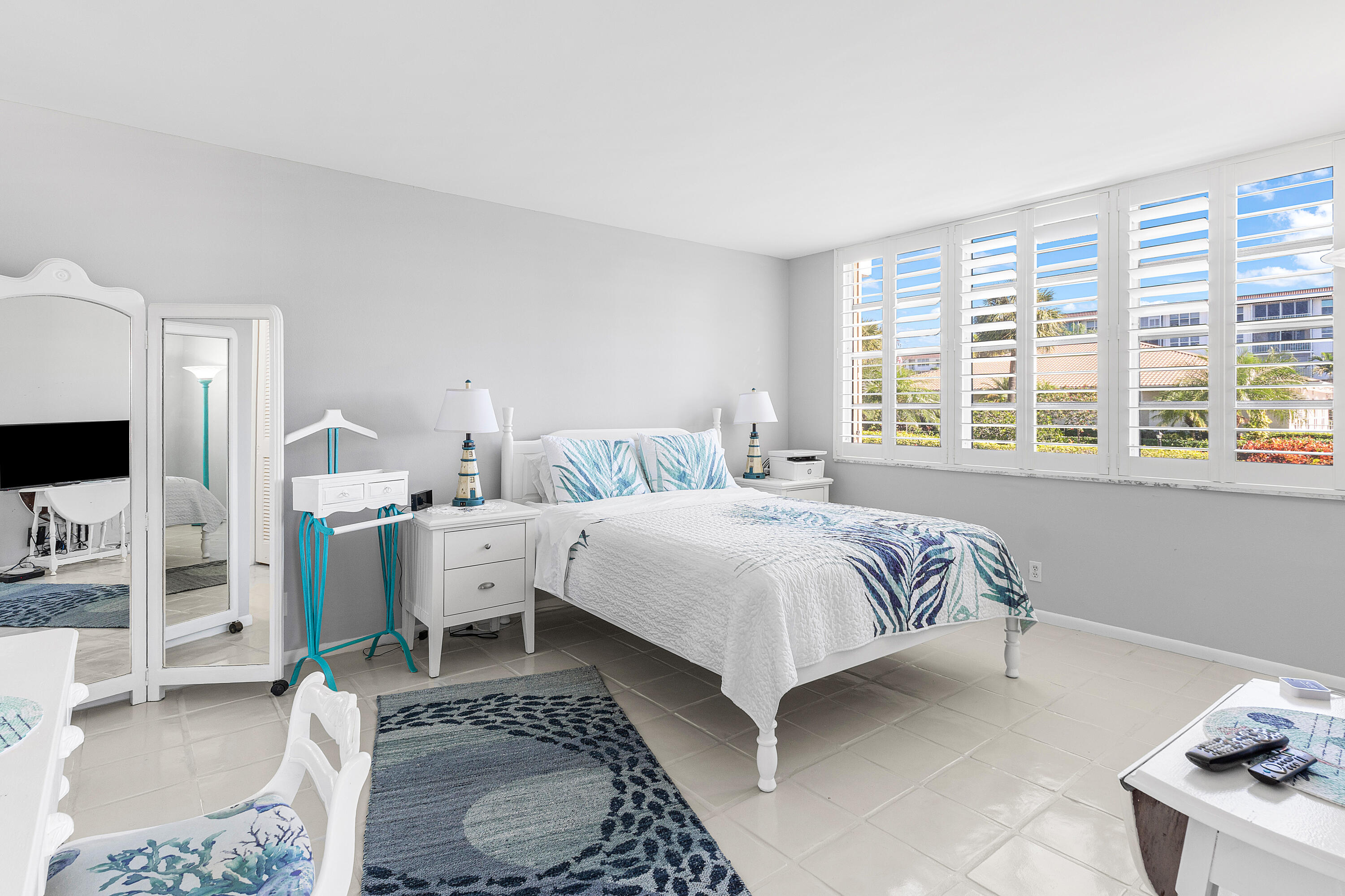 2525 Florida Boulevard 133