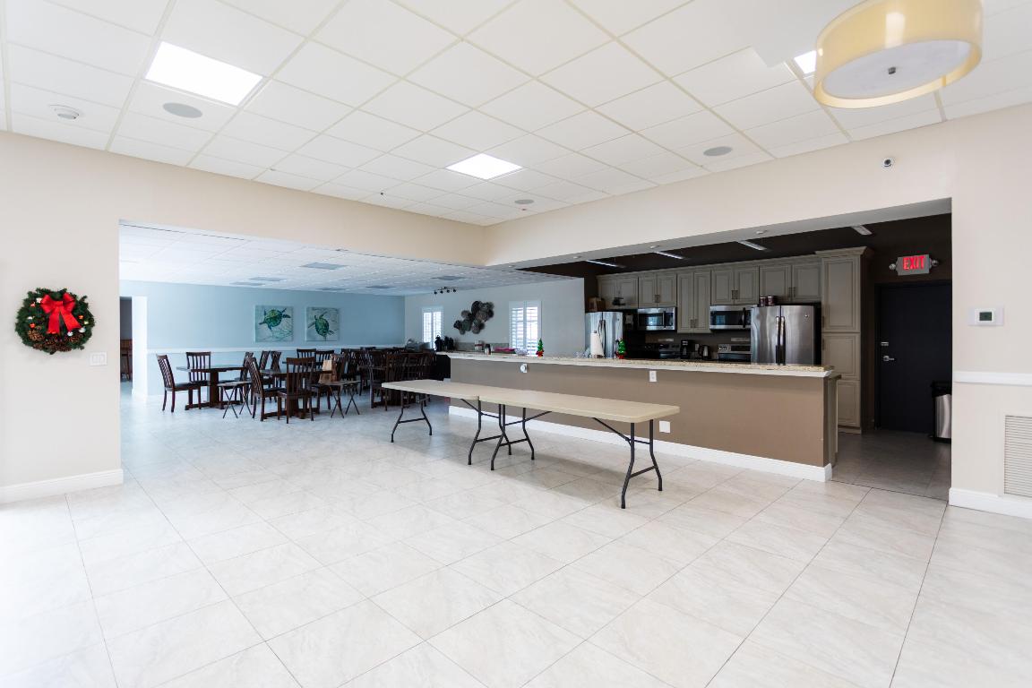 2600 SW 22nd Avenue 906