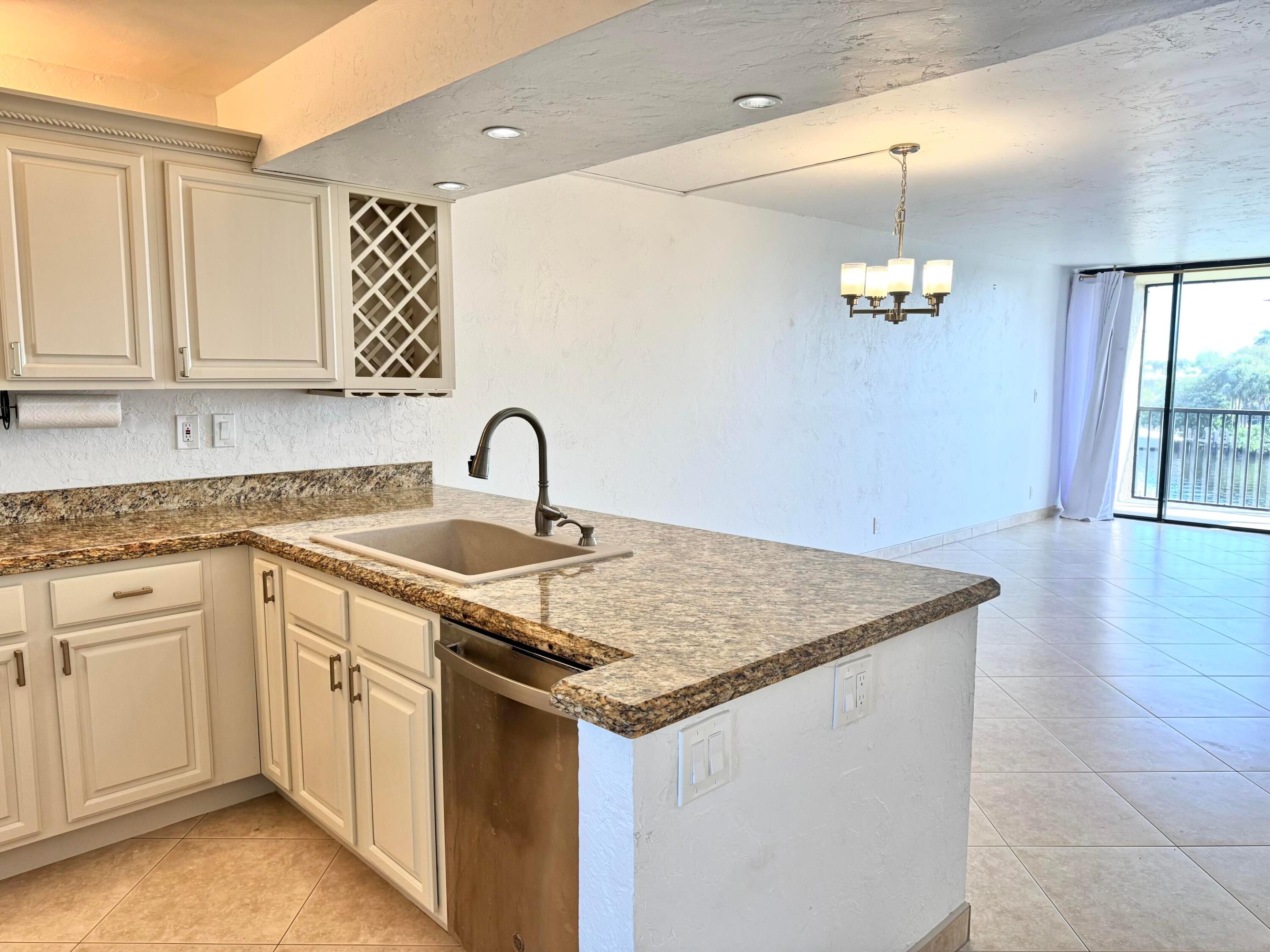 13 Royal Palm Way 302, Boca Raton Unit: 302