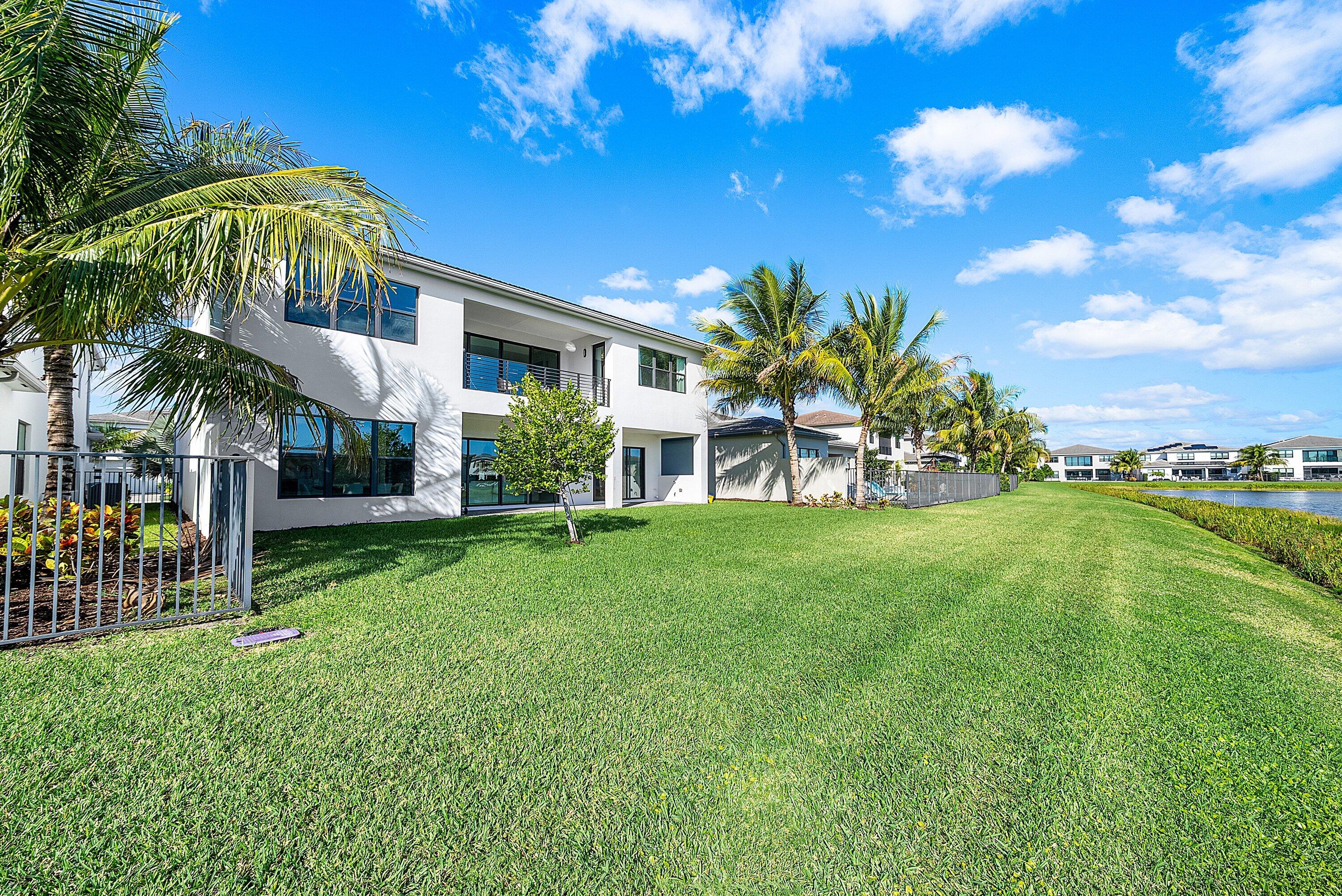 17100 Rainbow Falls Trail, Boca Raton