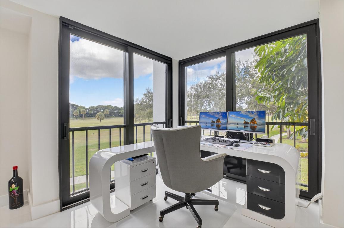 7835 Lakeside Boulevard 925, Boca Raton Unit: 925