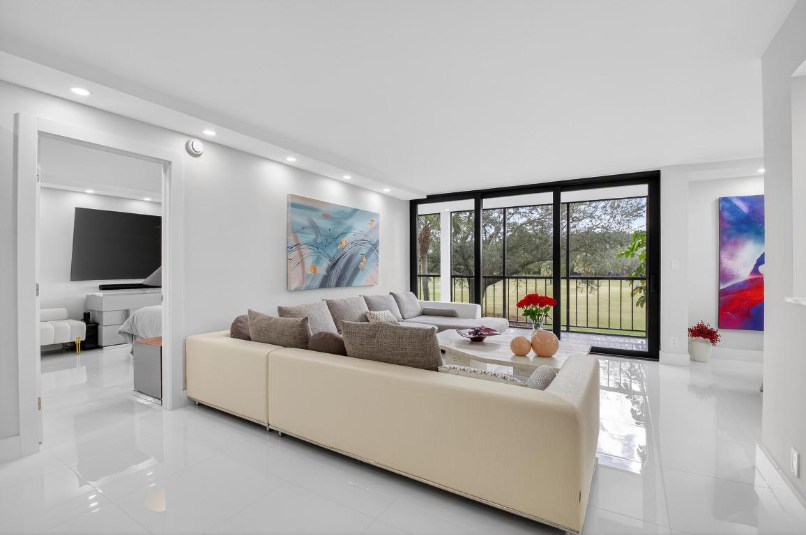 7835 Lakeside Boulevard 925, Boca Raton Unit: 925