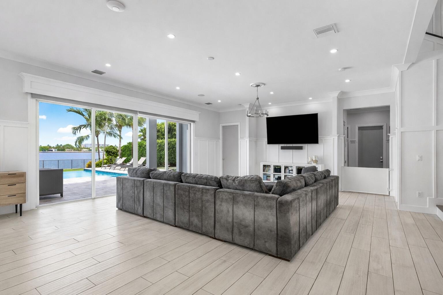 2100 Notre Dame Drive, Lake Worth Beach