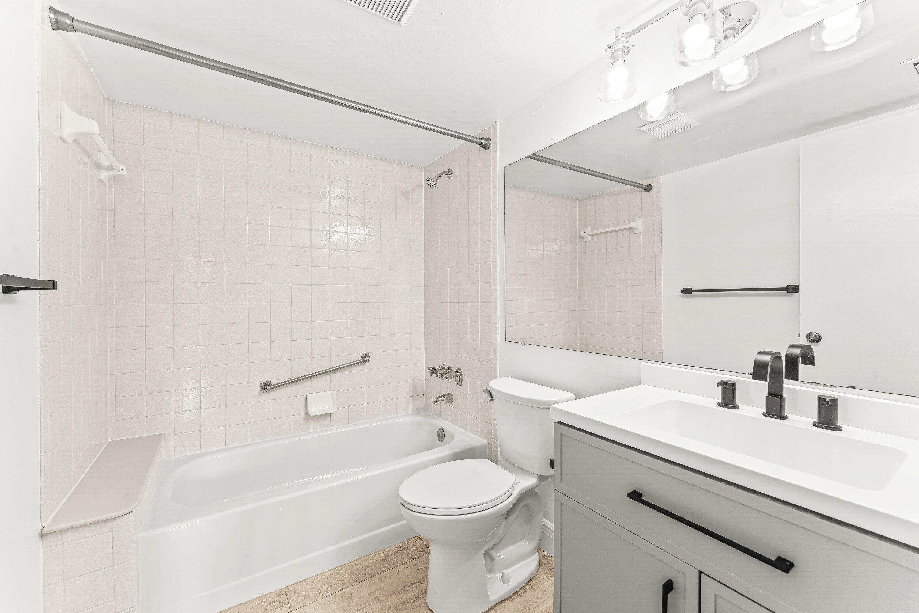 1117 Green Pine Boulevard D2, West Palm Beach Unit: D2