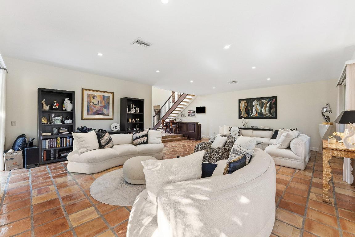 39 Estate Drive, Boynton Beach