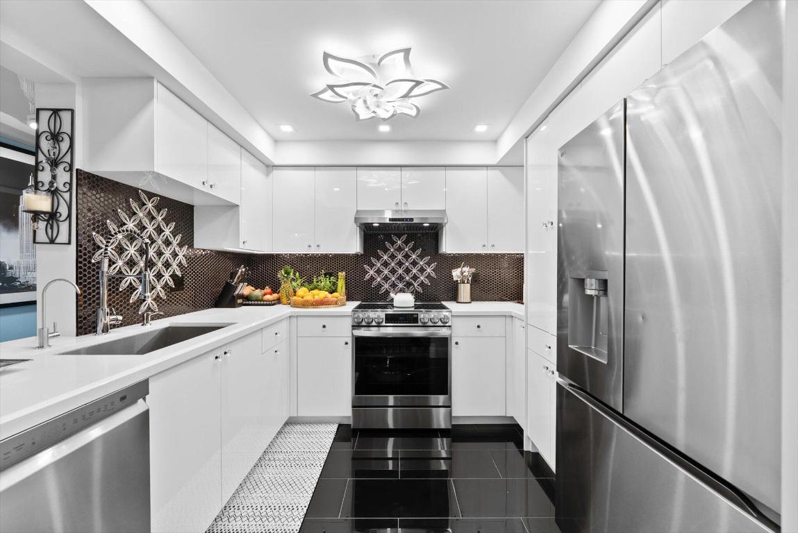 1160 N Federal Highway 221, Fort Lauderdale Unit: 221