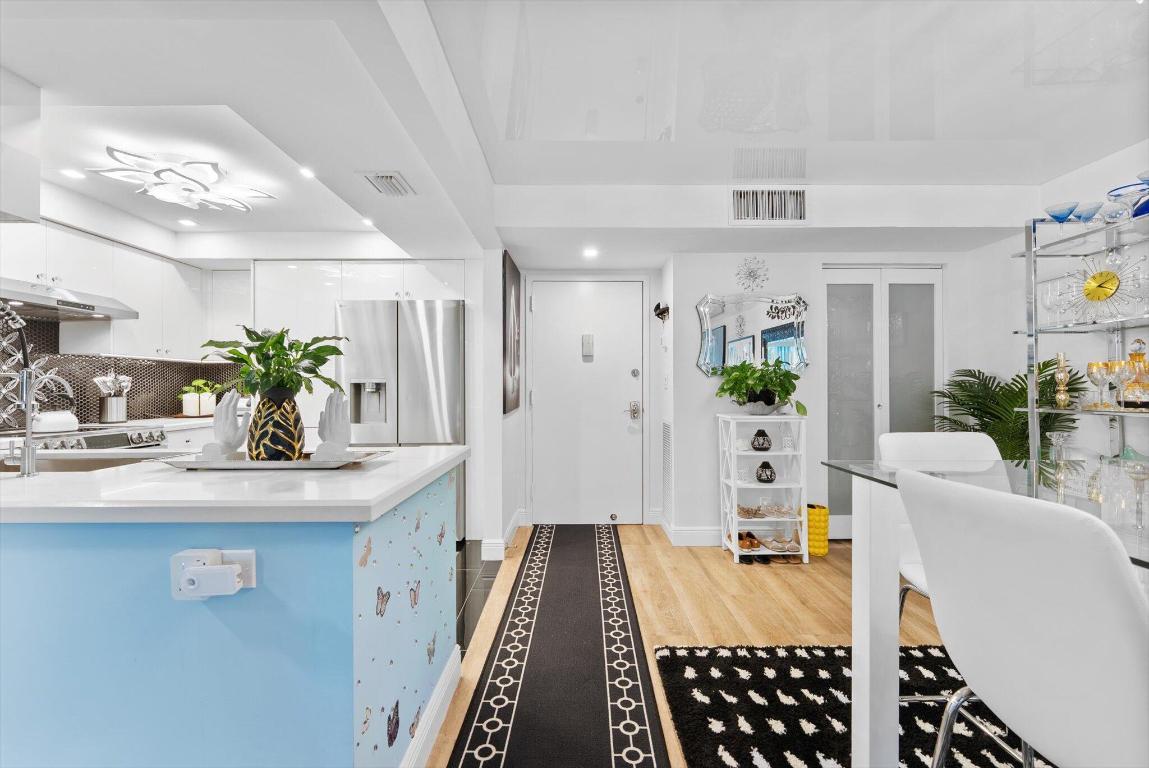 1160 N Federal Highway 221, Fort Lauderdale Unit: 221