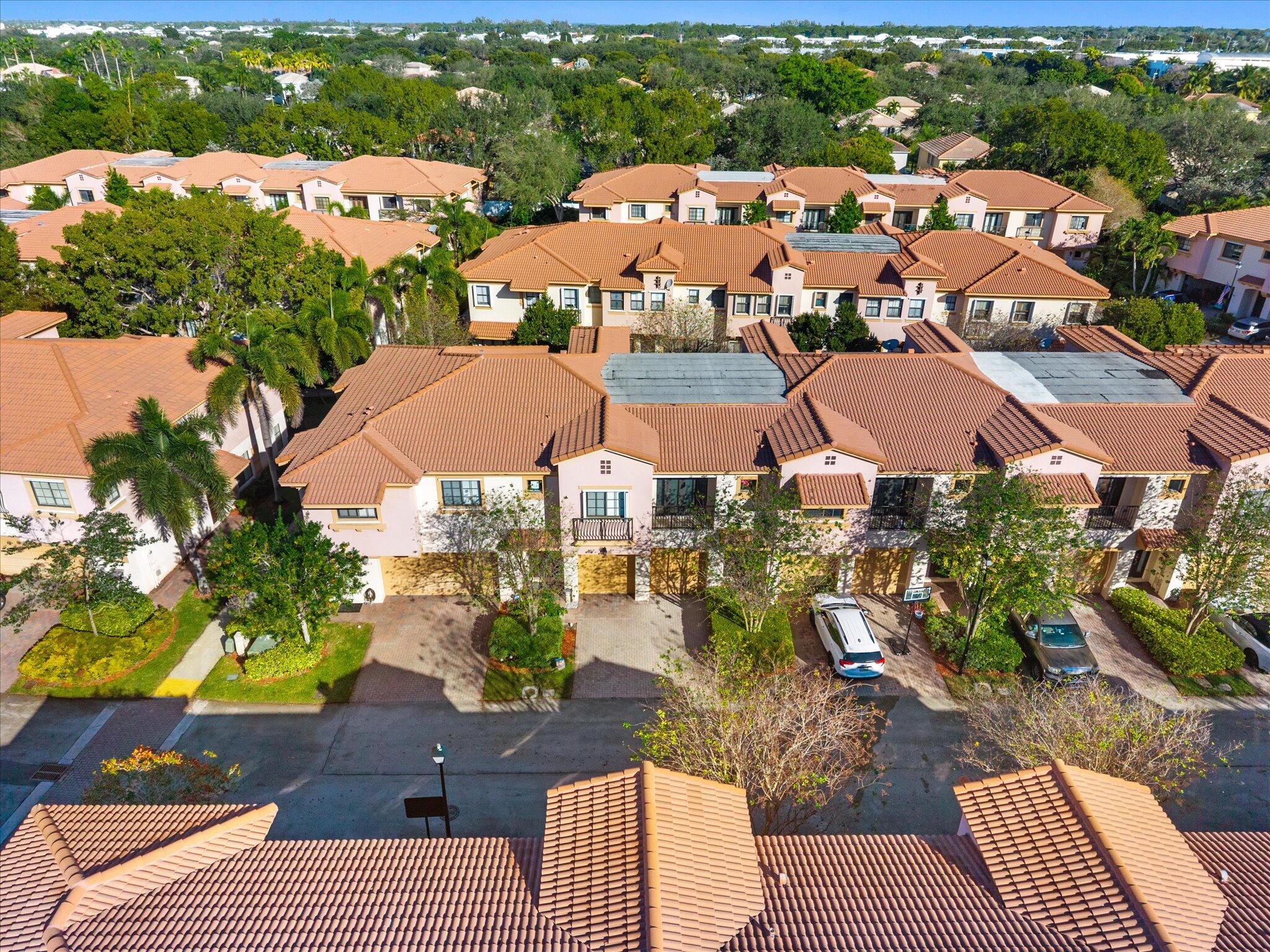 4735 Preserve Street, Coconut Creek