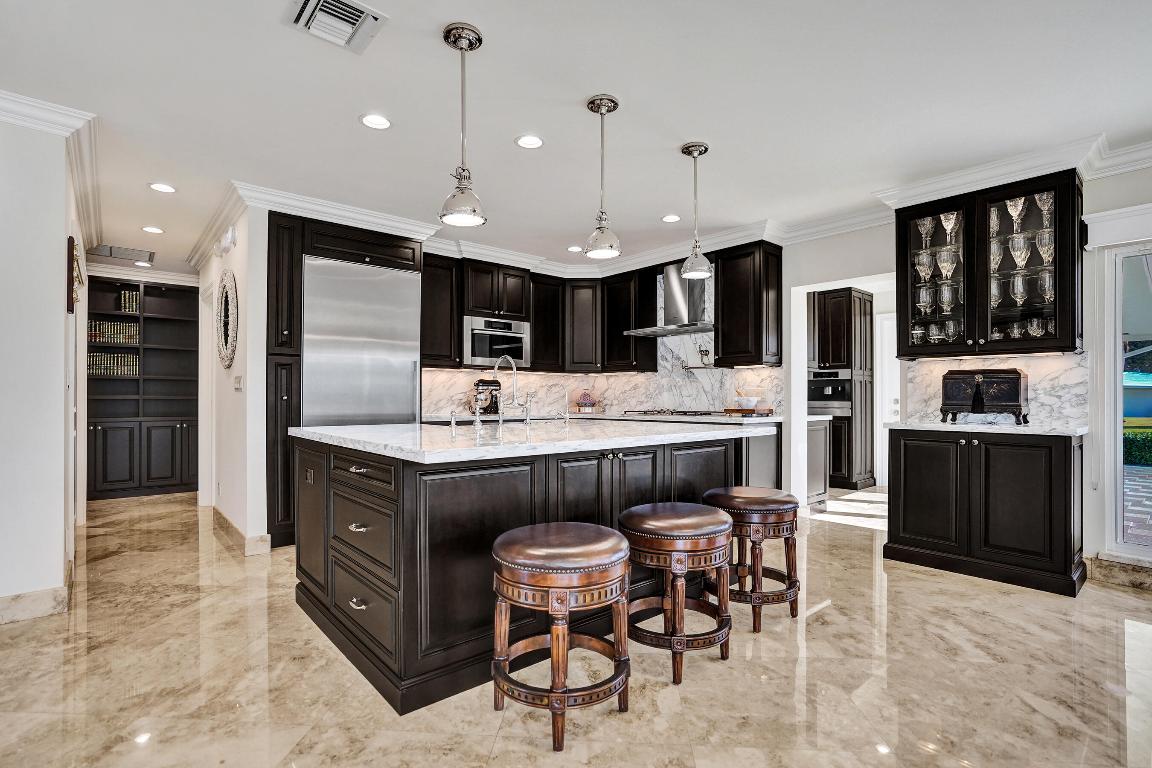 1431 S Ocean Boulevard 17, Lauderdale-By-The-Sea Unit: 17