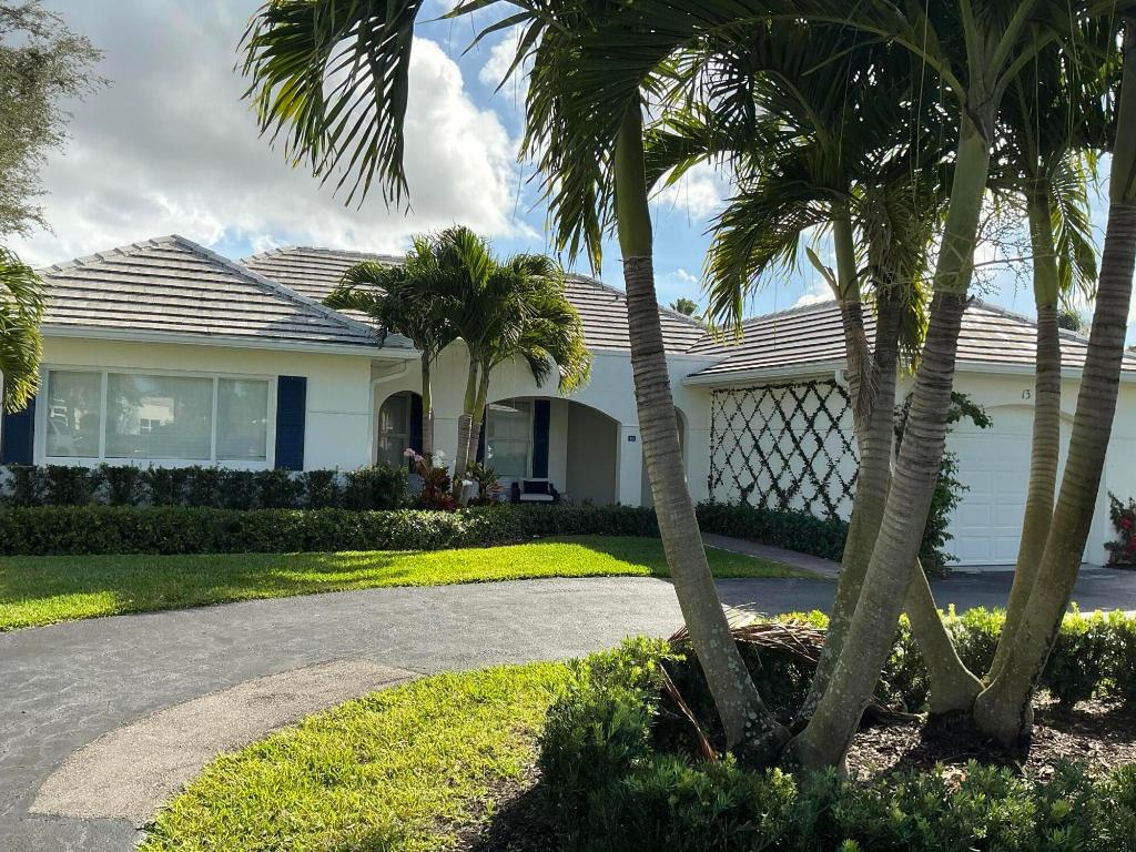 13 Acacia Drive, Boynton Beach