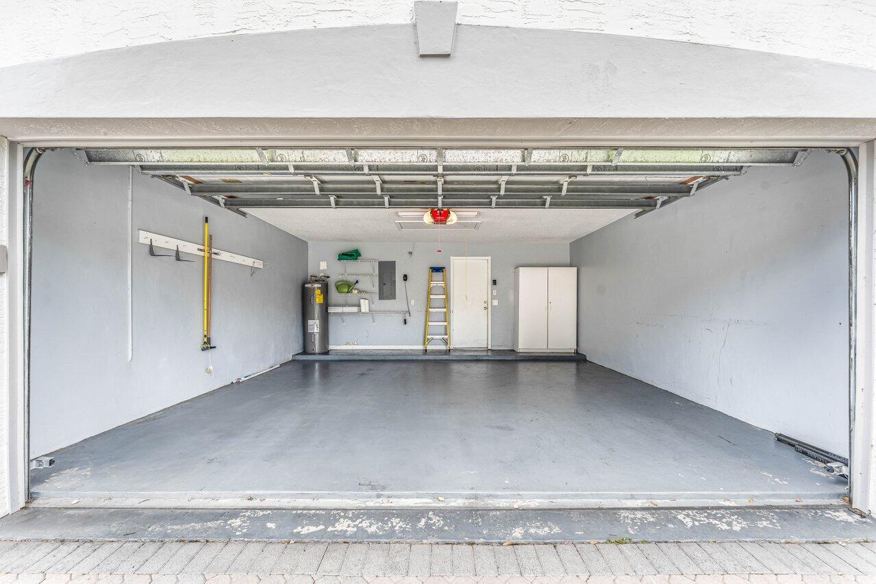 11518 Pamplona Boulevard