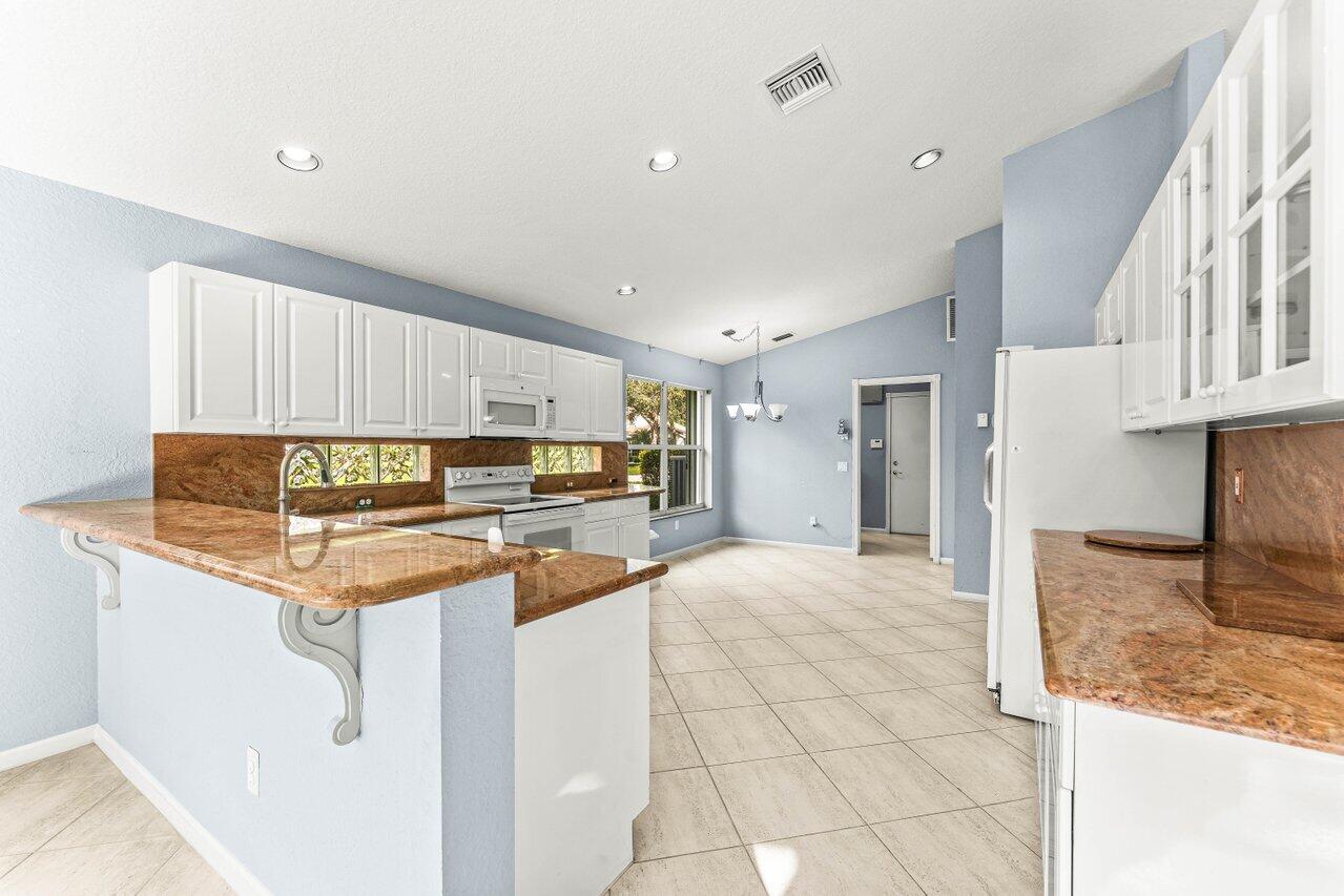 11518 Pamplona Boulevard