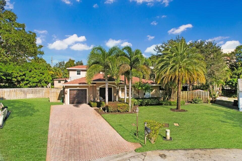 2220 W Pineridge Court, Delray Beach