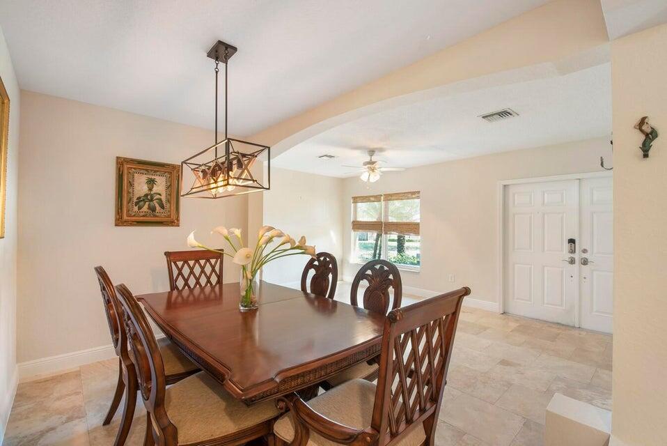 2220 W Pineridge Court, Delray Beach