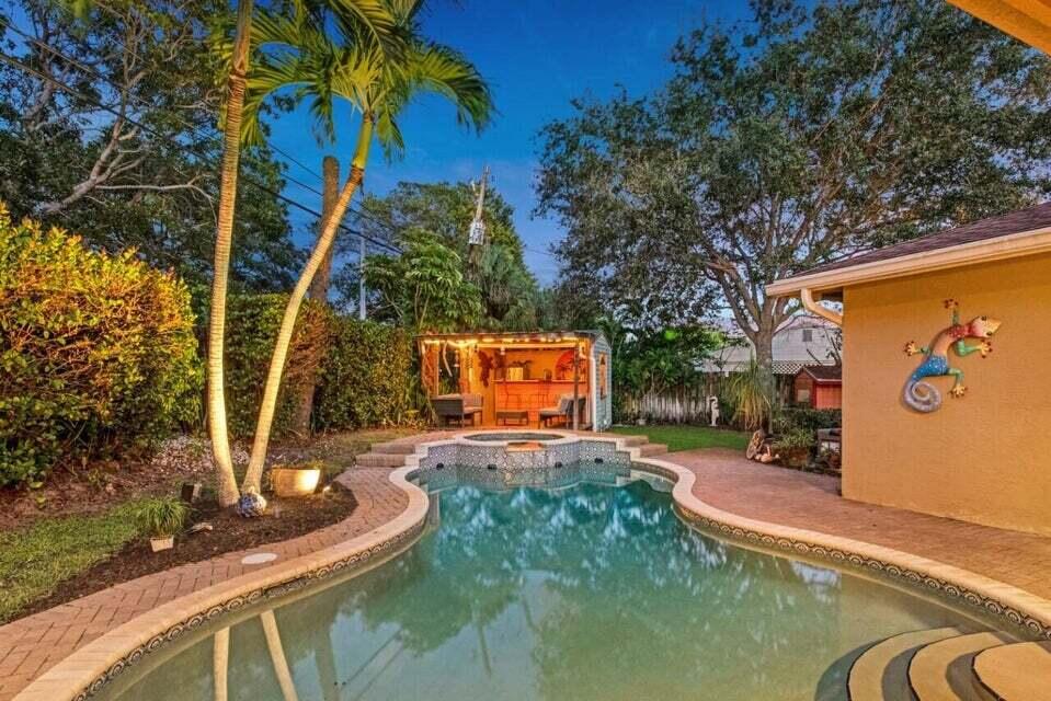 2220 W Pineridge Court, Delray Beach