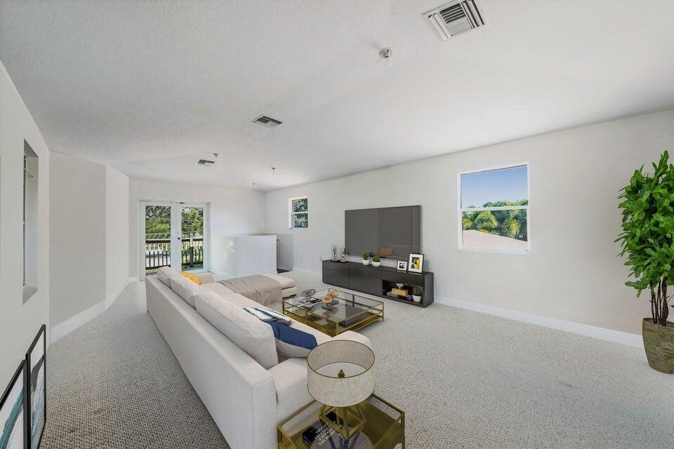 2220 W Pineridge Court, Delray Beach