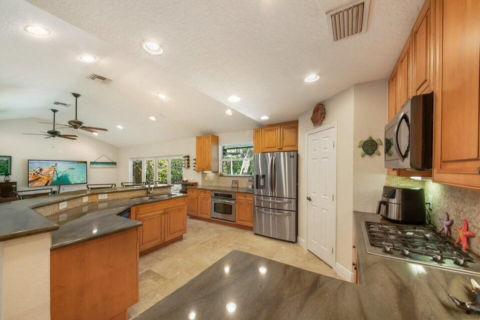 2220 W Pineridge Court, Delray Beach