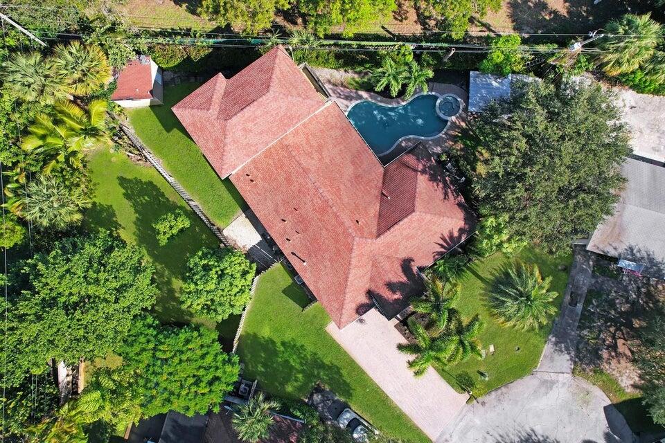 2220 W Pineridge Court, Delray Beach