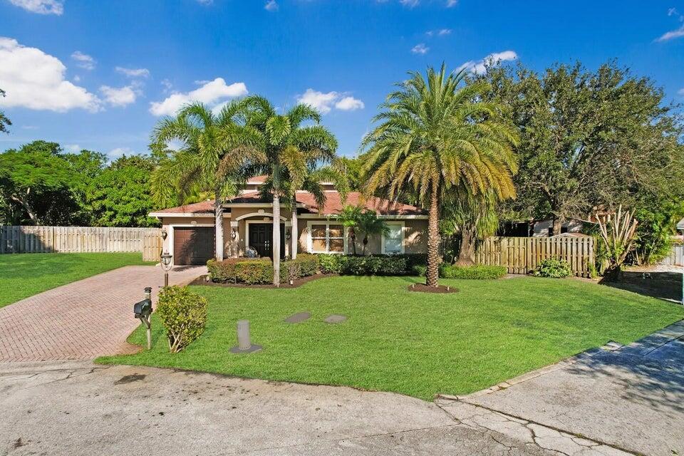 2220 W Pineridge Court, Delray Beach