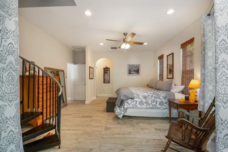 2220 W Pineridge Court, Delray Beach