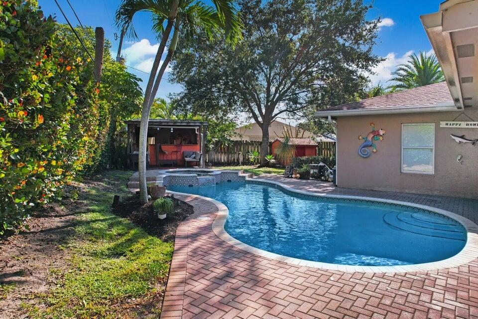 2220 W Pineridge Court, Delray Beach