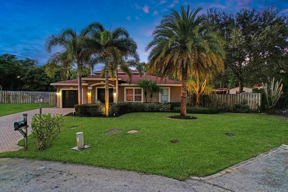 2220 W Pineridge Court, Delray Beach